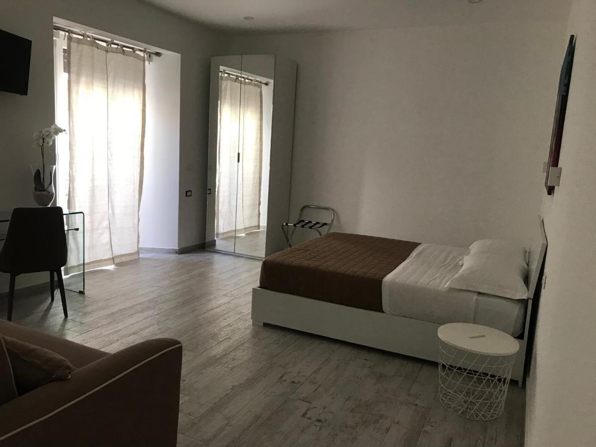 Bed and Breakfast Sikule Санта-Тереза-ди-Рива Экстерьер фото